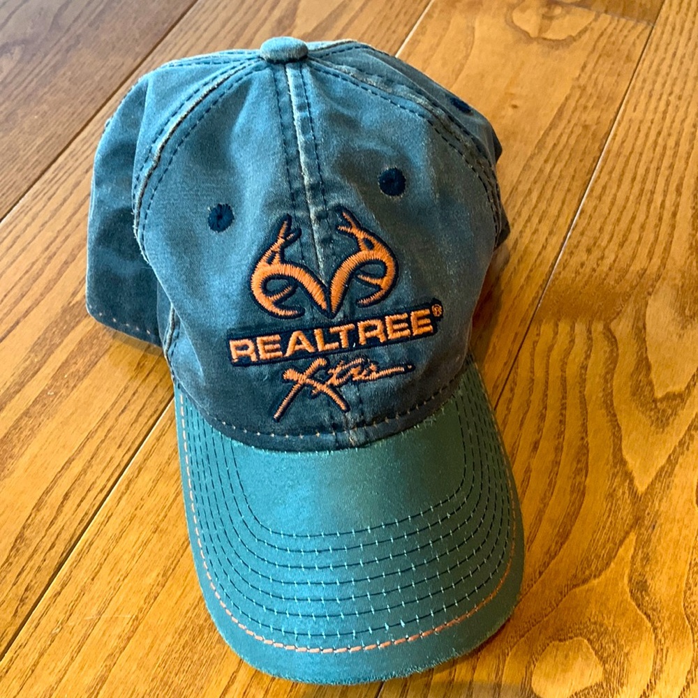 💛2/$20 Real tree hat